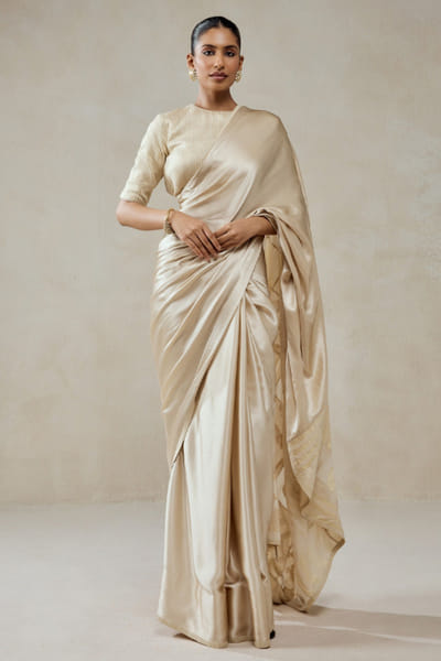 Nitika Gujral Ivory monga tissue striped sari set NITIJUN26D146358
