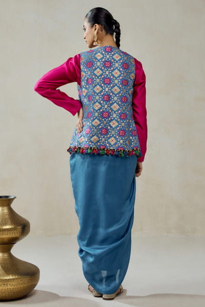 Nitika Gujral Royal blue patola silk embroidered jacket dhoti set NITIJUN26D146347