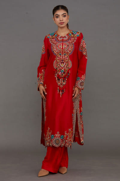 Anamika Khanna Red embroidered kurta set ANAMAPR26D142507