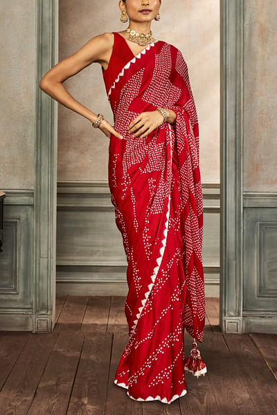 Red bandhani sari