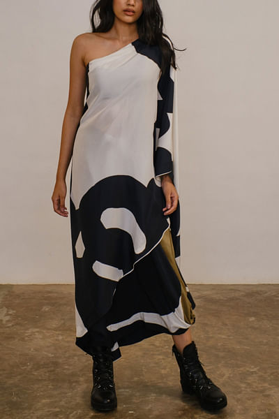 Abstract printed kaftan and skirt