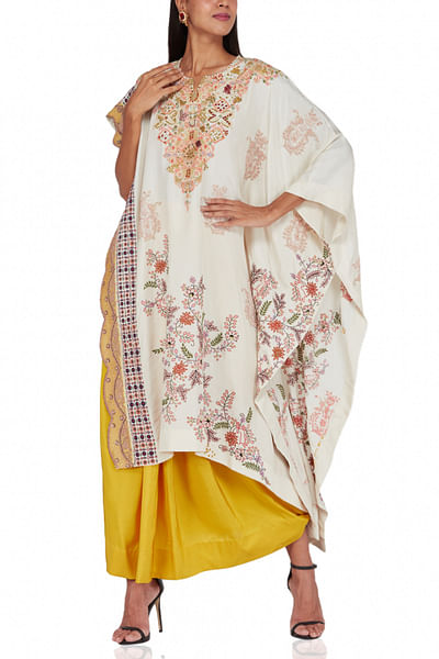 Ivory embroidered kaftan with lungi skirt