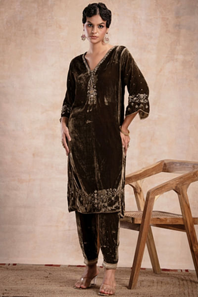 Vintage gold zari embroidered choga set