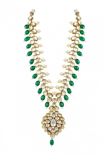 Kundan and green drop embellished necklace