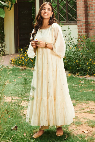 Off-white pearl embroidered tiered kurta set