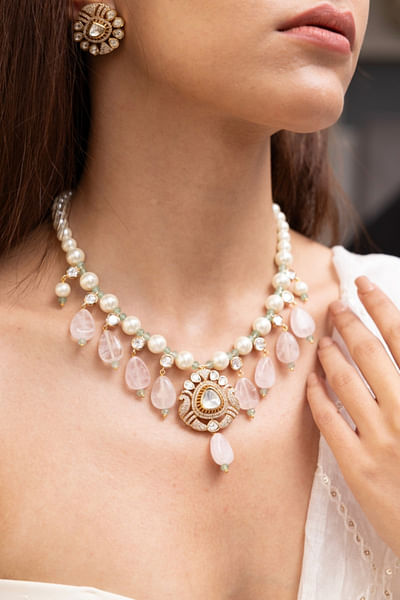 Pink bead embellished necklace set