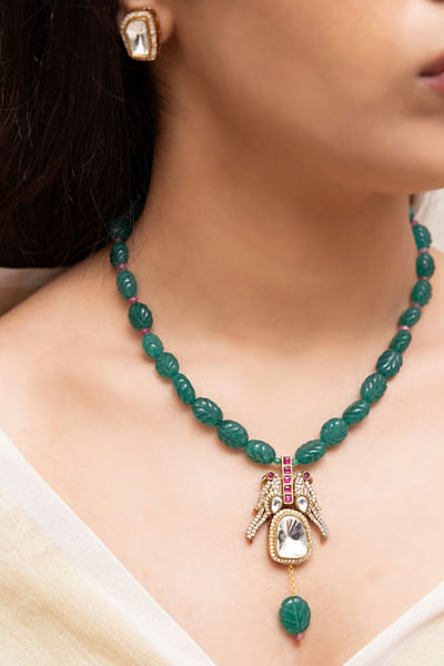Turquoise bead embellished necklace set