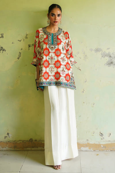 Aneeka Ruknuddin Ivory and pink embroidered top and pant set ANEEAUG26D152580