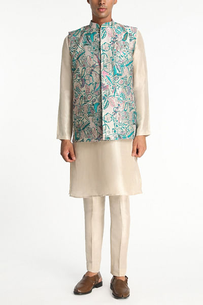 Ivory woven jacquard bandi and kurta set