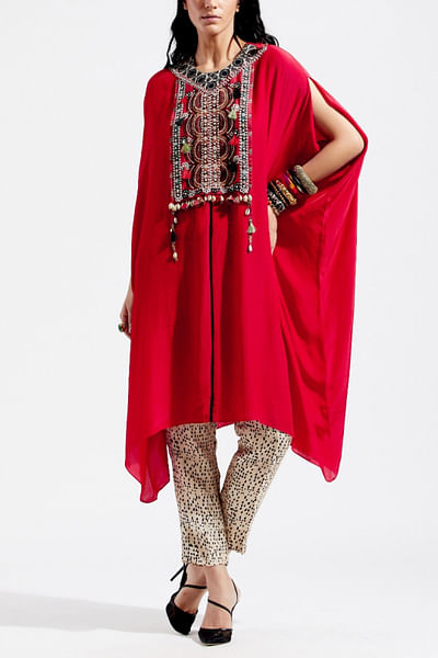 Red embroidered tunic set
