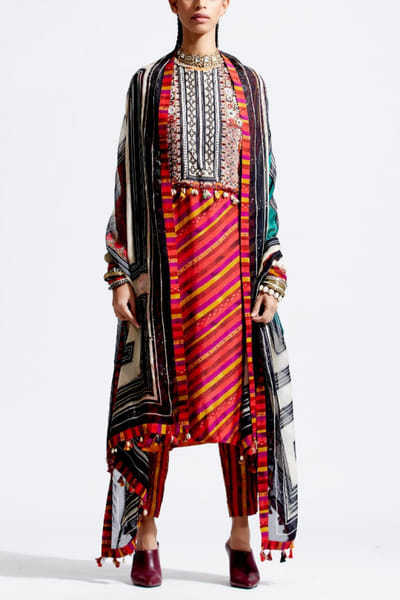 Aseem Kapoor Red embroidered tunic set ASEDEC21012
