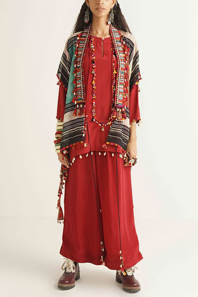 Red short kurta and jacket set