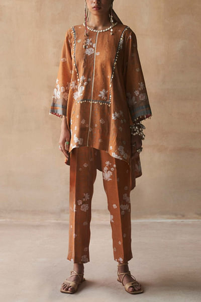 Printed kurta and trousers