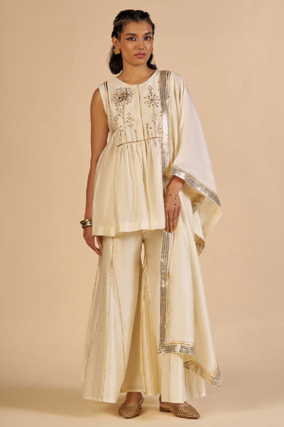 Off-white floral embroidered chanderi top