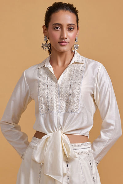 Off-white dori mirror embroidered tie-up shirt