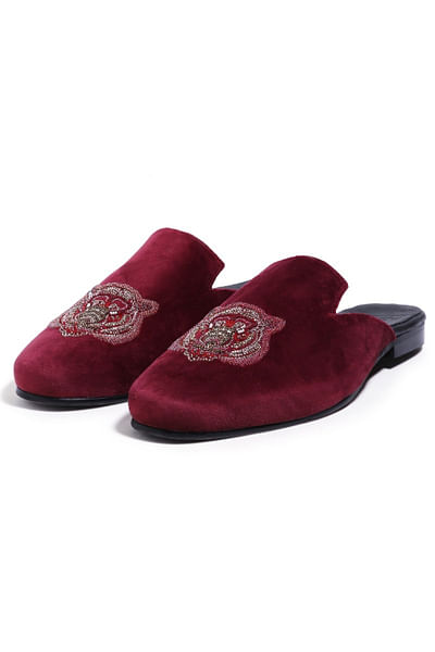 Wine tiger embellished mules