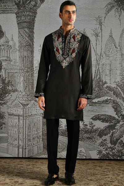 Asuka Couture Black embroidered floral motif kurta set ASUKMAY26D245042