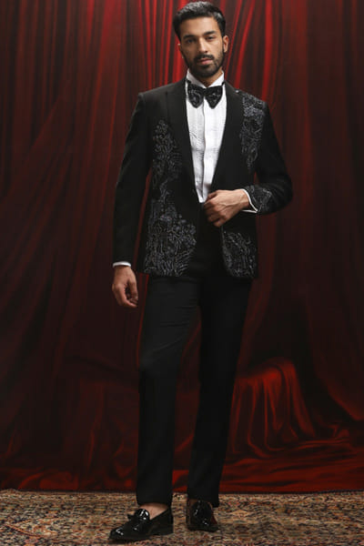 Black 3D metal embellished tuxedo set