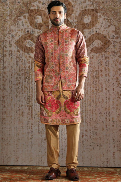 Asuka Couture Coral thread embroidered pashmina bandi set ASUKMAY26D245033