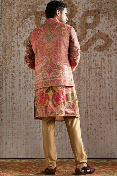 Asuka Couture Coral thread embroidered pashmina bandi set ASUKMAY26D245033