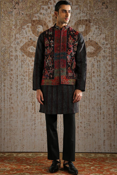 Black embroidered kurta bundi set