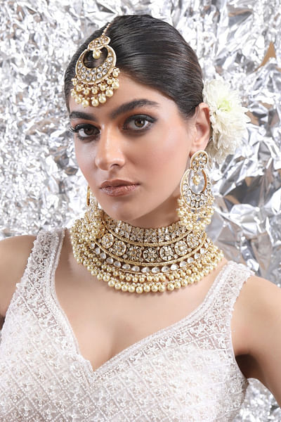 Gold jade and pearl necklace set