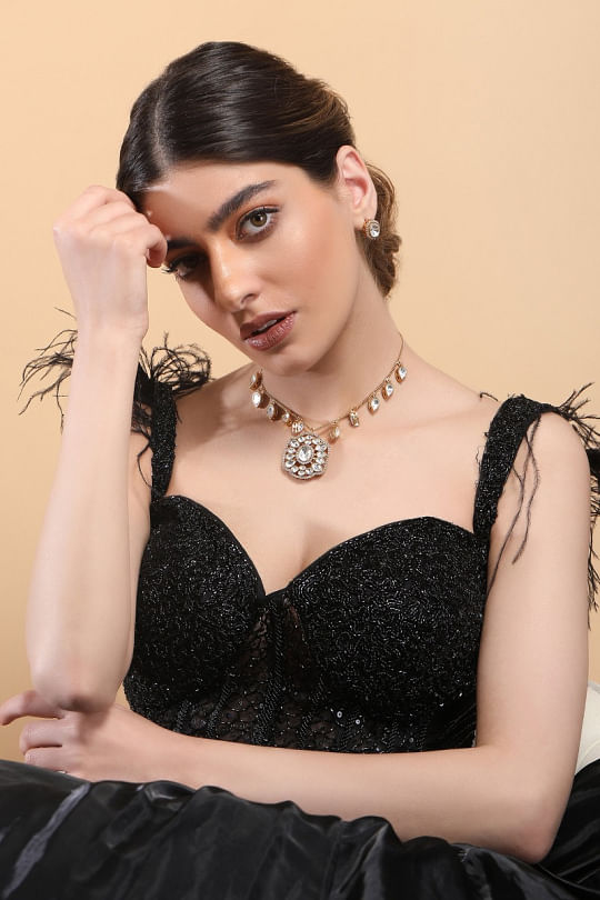 Auraa Trends