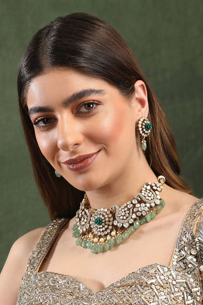 Green kundan embellished necklace set