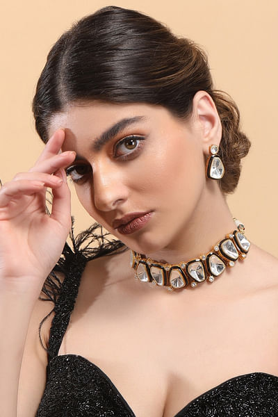 Gold kundan necklace set