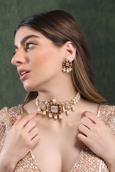 Red and white polki choker set