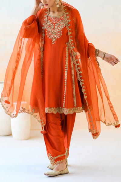 Aman Takyar Orange embroidered kurta set ATASEPT2212