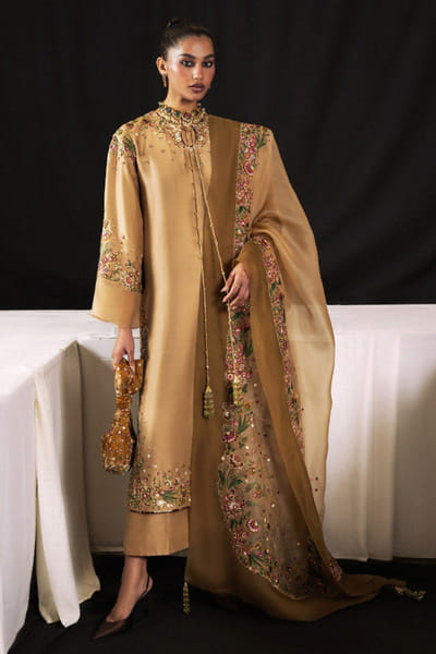 Gold floral hand embroidered kurta set