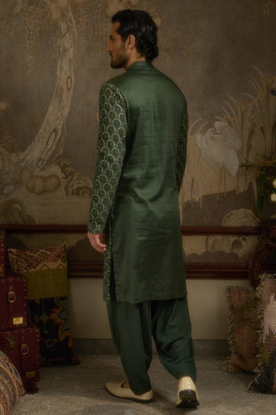 Ankit V Kapoor Olive green embroidered kurta set ANKAUG25D133611