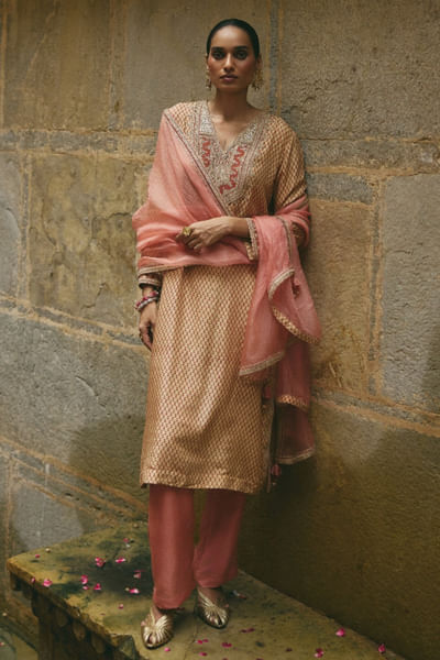 Beige and pink printed kurta set