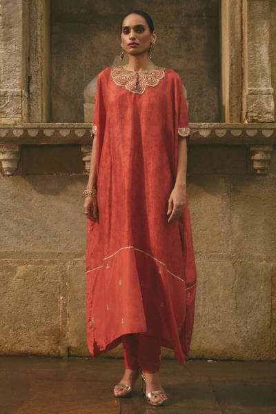 Rust red printed kaftan set