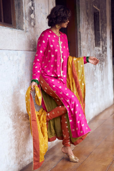 Fuchsia pink zari polka-dot kurta set