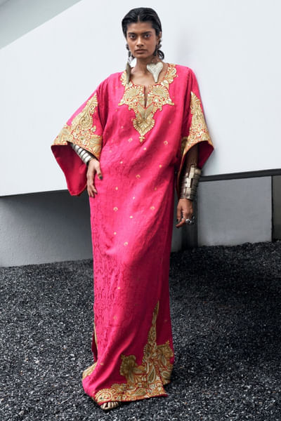 Deep scarlet red embroidery kaftan