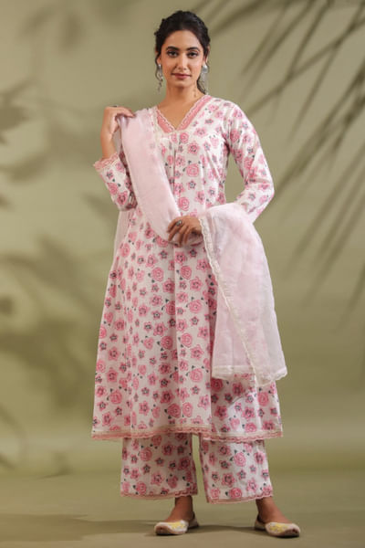 Off white printed floral kurta set
