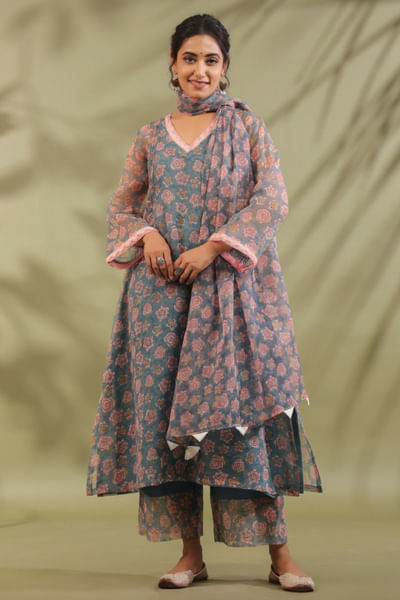 Greyish blue floral print kurta set
