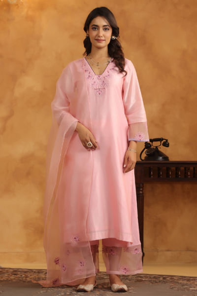 Pink thread and sequin embroidered kurta set