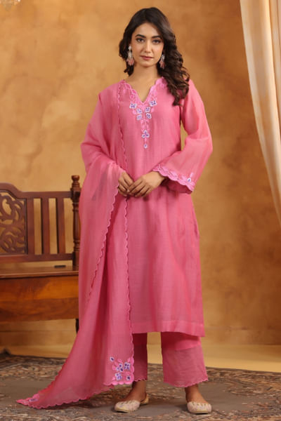 Peachish pink floral embroidered kurta set