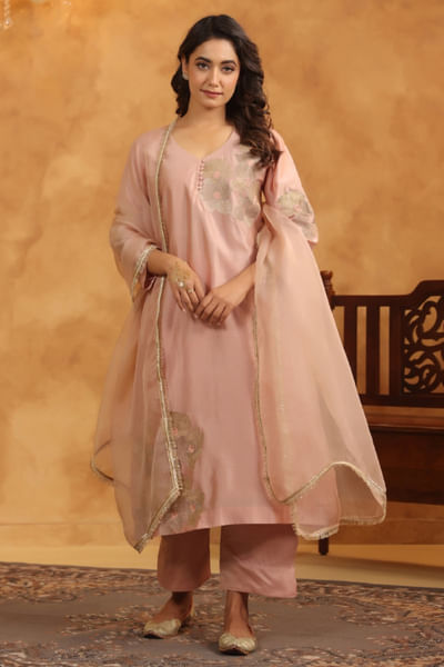 Roasted peach floral embroidered kurta set