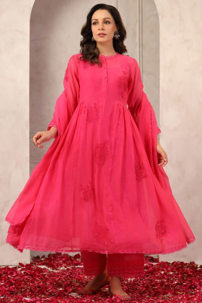 Hot pink embroidered chanderi kurta set