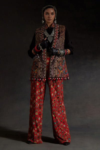 Multicolour marori embroidered jacket set