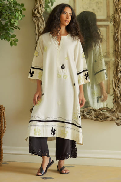 Ecru abstract applique embroidered kurta