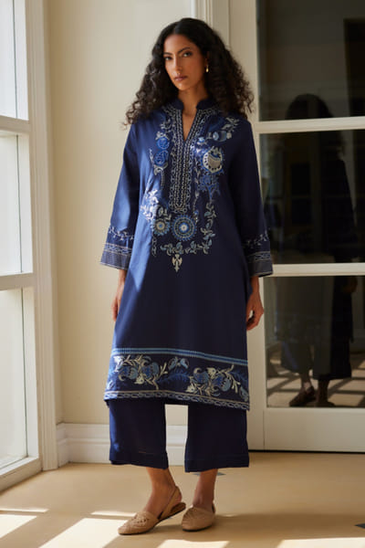 Midnight blue embroidered kurta