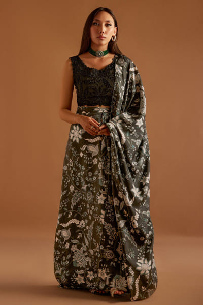 Misha Lakhani Black floral printed sari set MISAPR26D242305
