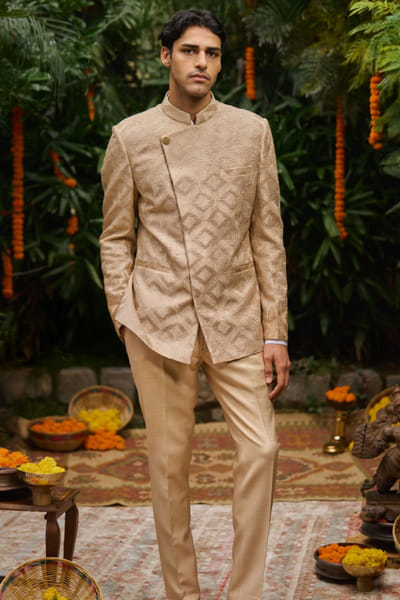 Philocaly Beige geometric embroidered bandhgala set PHIFEB26D338489