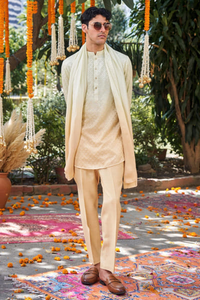 Lime yellow ombre pattern kurta and stole