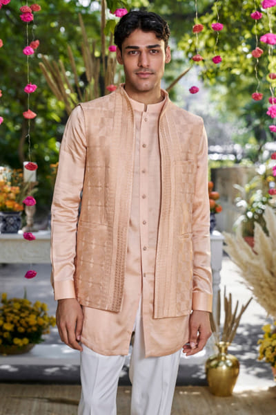 Peach geometric embroidered bandi